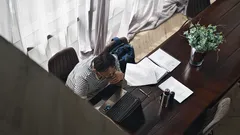 Stand up for your late paycheck and keep your professionalism intact